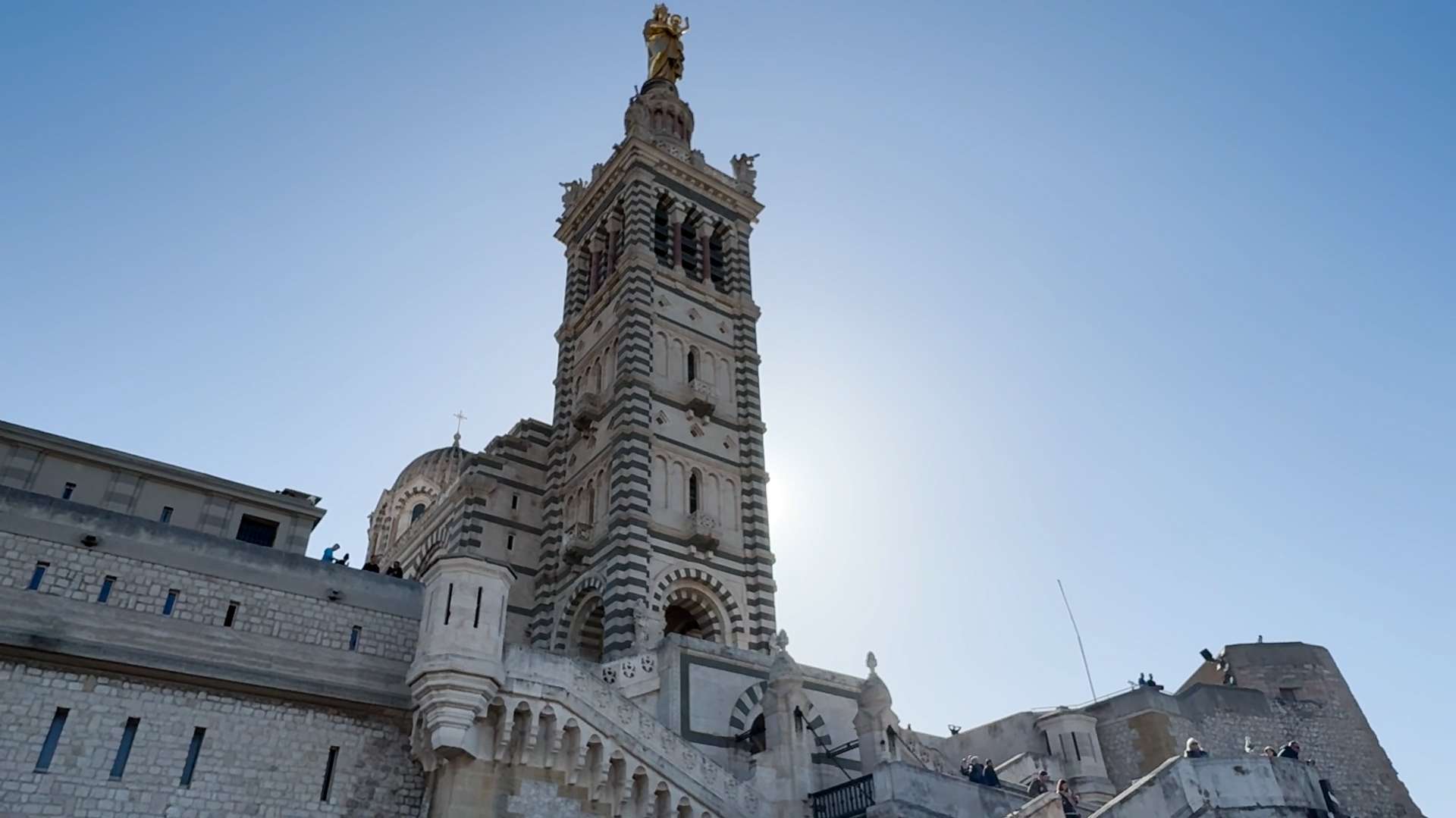 Marseille Le Cardinal Aveline Avec Un Rabbin Et Un Imam Pour Dire Que marseille-le-cardinal-aveline-avec-un-rabbin-et-un-imam-pour-dire-que